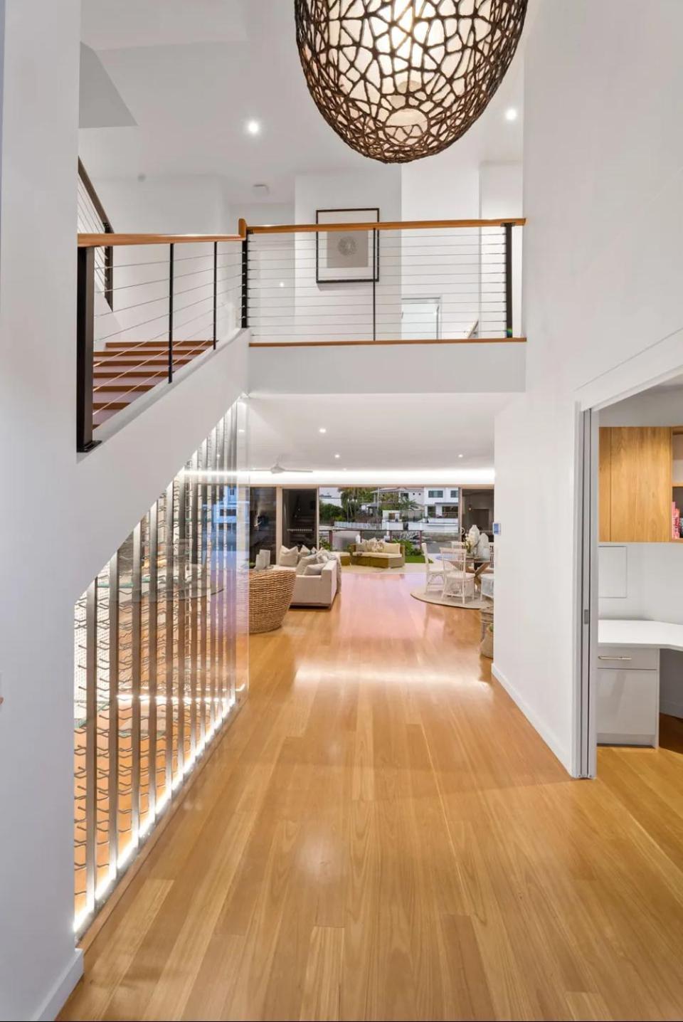 Summerland Luxury House In Broadbeach Waters Gold Coast