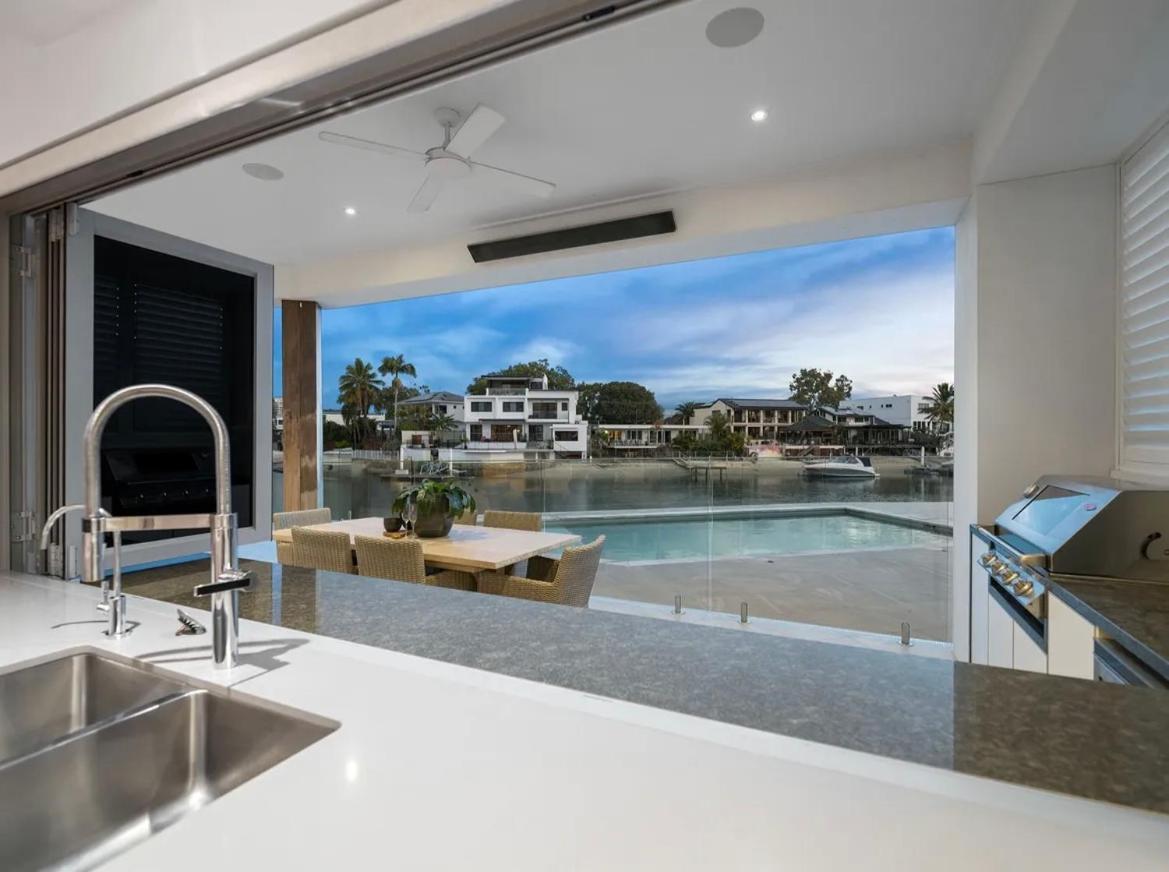 Summerland Luxury House In Broadbeach Waters Holiday home *