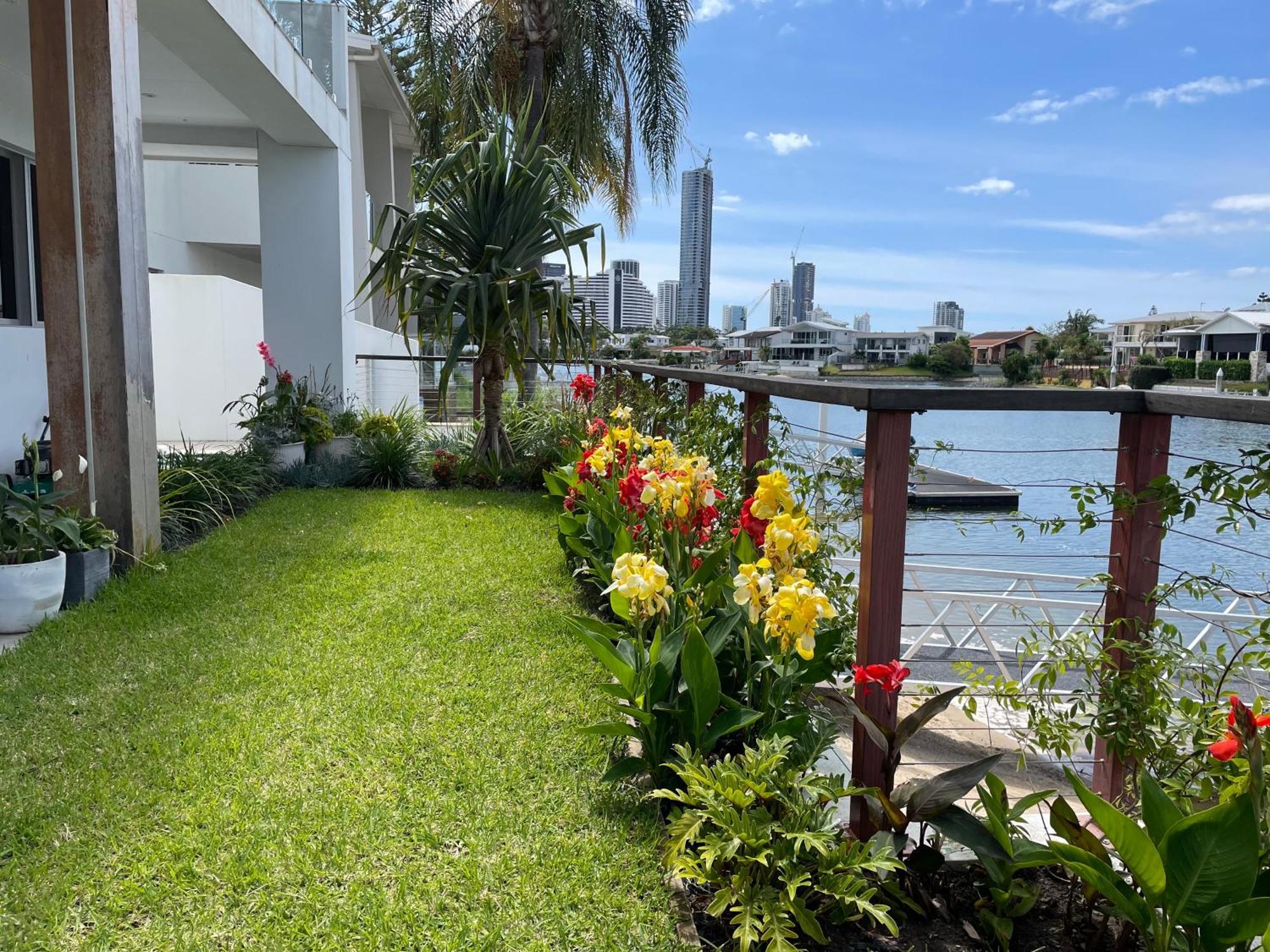 Summerland Luxury House In Broadbeach Waters *
